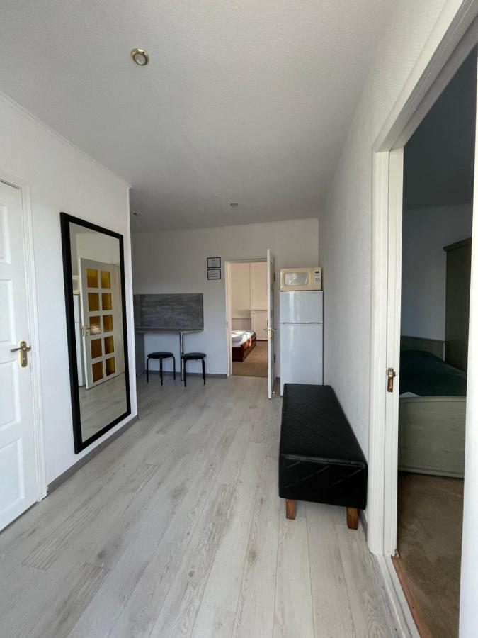 Apartments With Kitchen And Garden كييف المظهر الخارجي الصورة