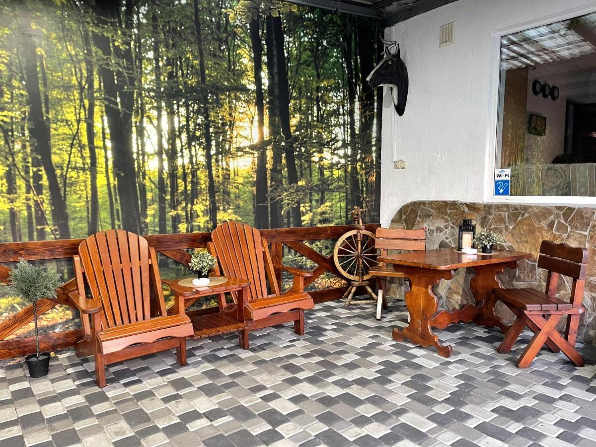 Apartments With Kitchen And Garden كييف المظهر الخارجي الصورة