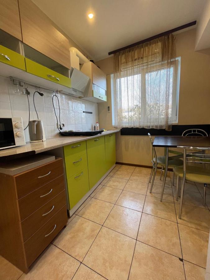 Apartments With Kitchen And Garden كييف المظهر الخارجي الصورة